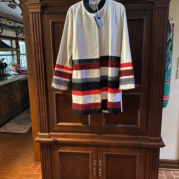 - Cream and mix colors Jacket size M/L endless ris - Picture 1 of 4